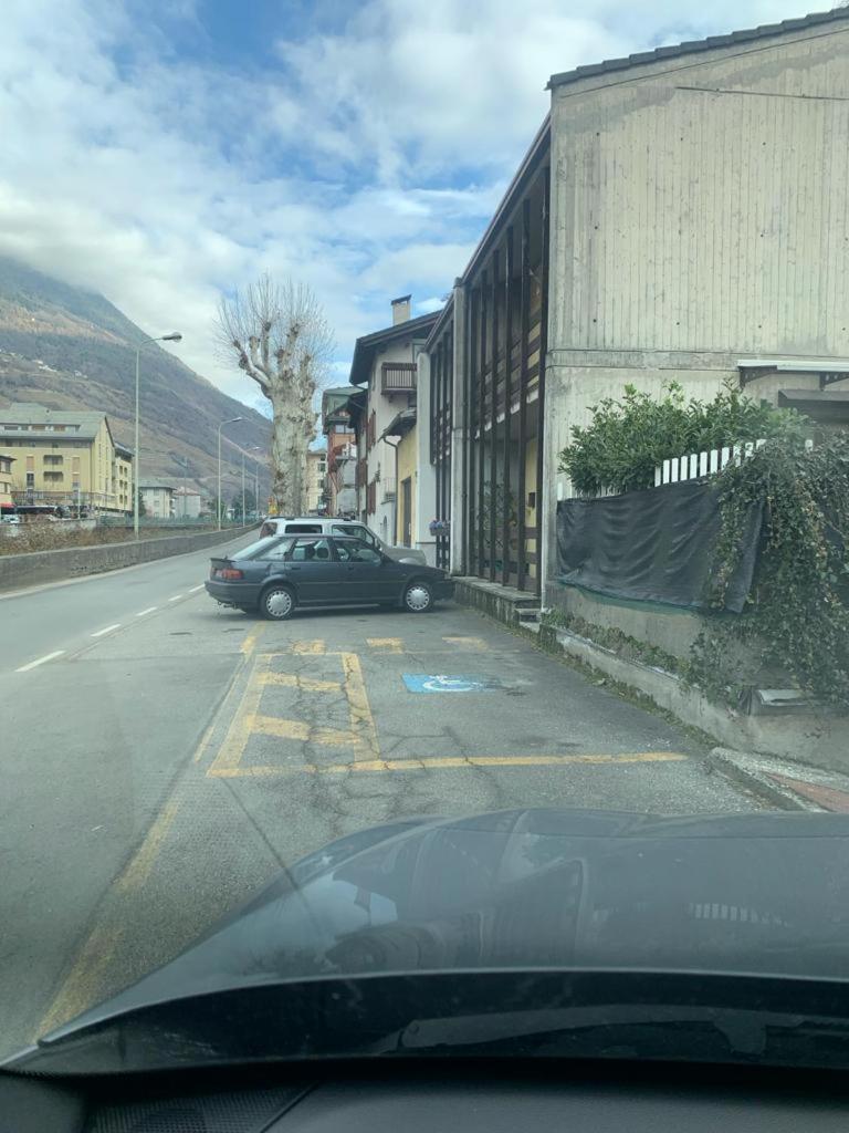 Apartament Alfiume B Tirano Zewnętrze zdjęcie